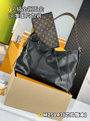 LV CarryAll Vibe MM M25143
Size 39 x 30 x 15 cm