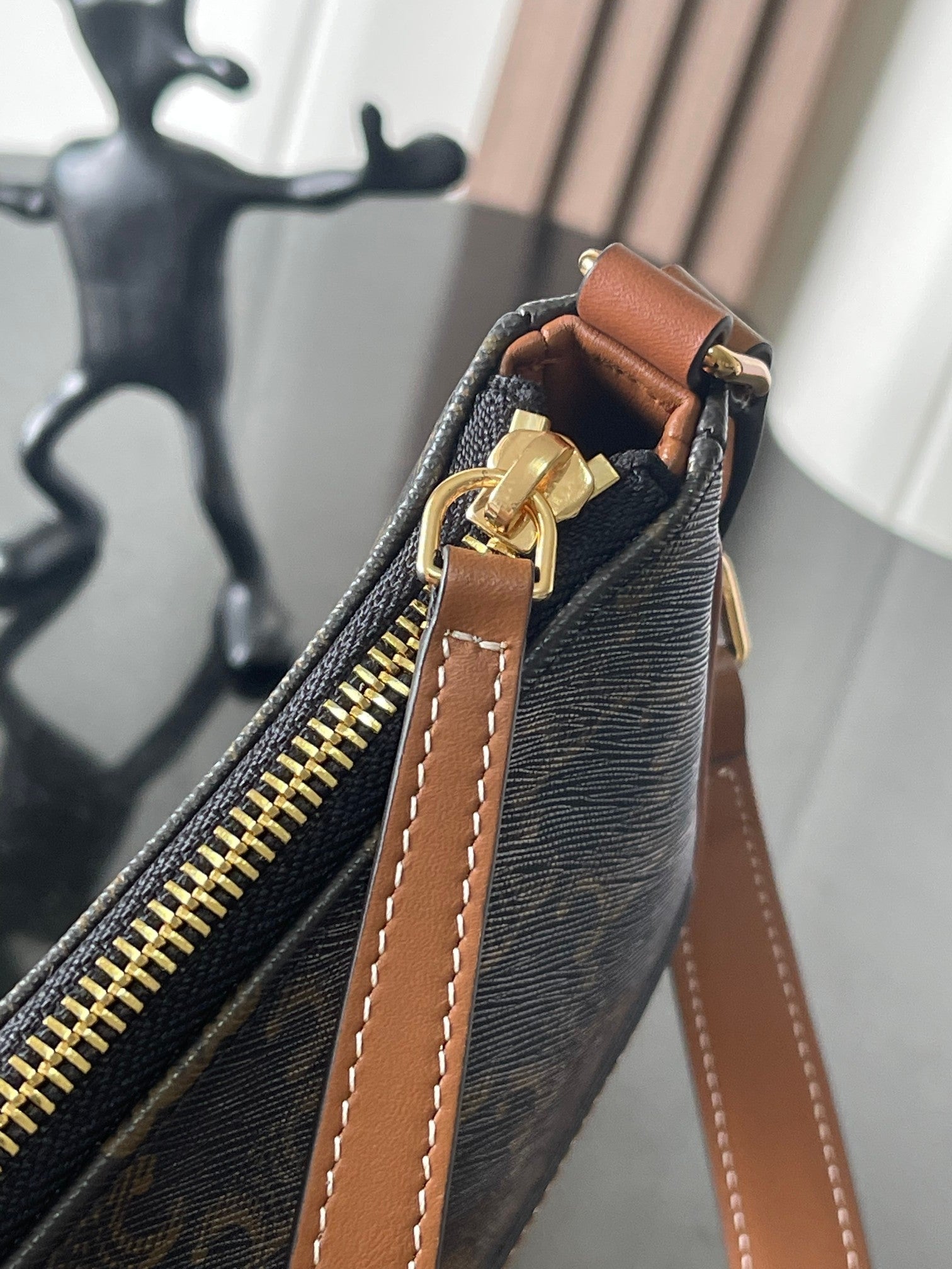 Celine Shoulder Bag In Triomphe Canvas And Calfskin