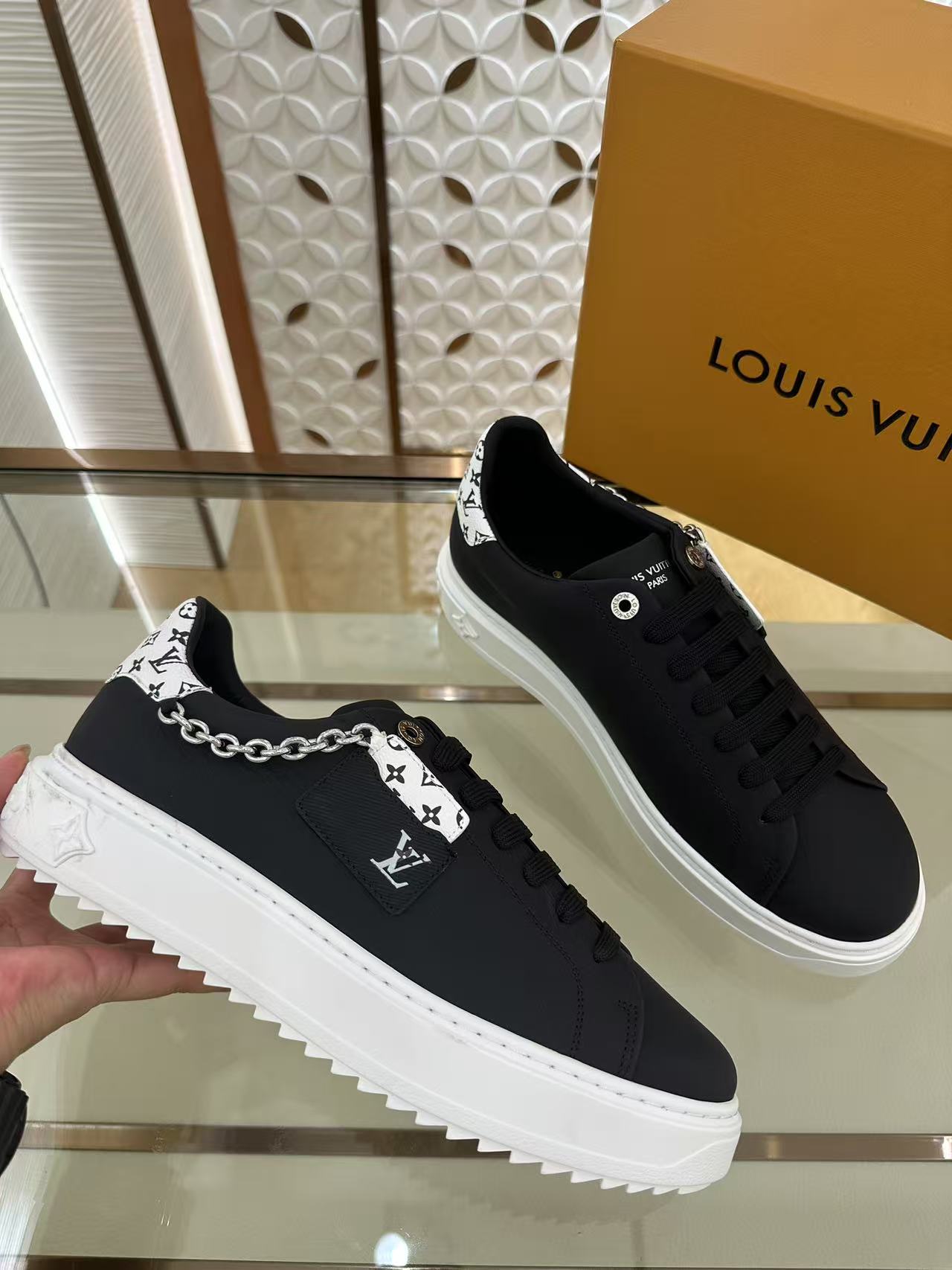 LV Time Out Sneakers Women Size 35-41 Men Size 39-45