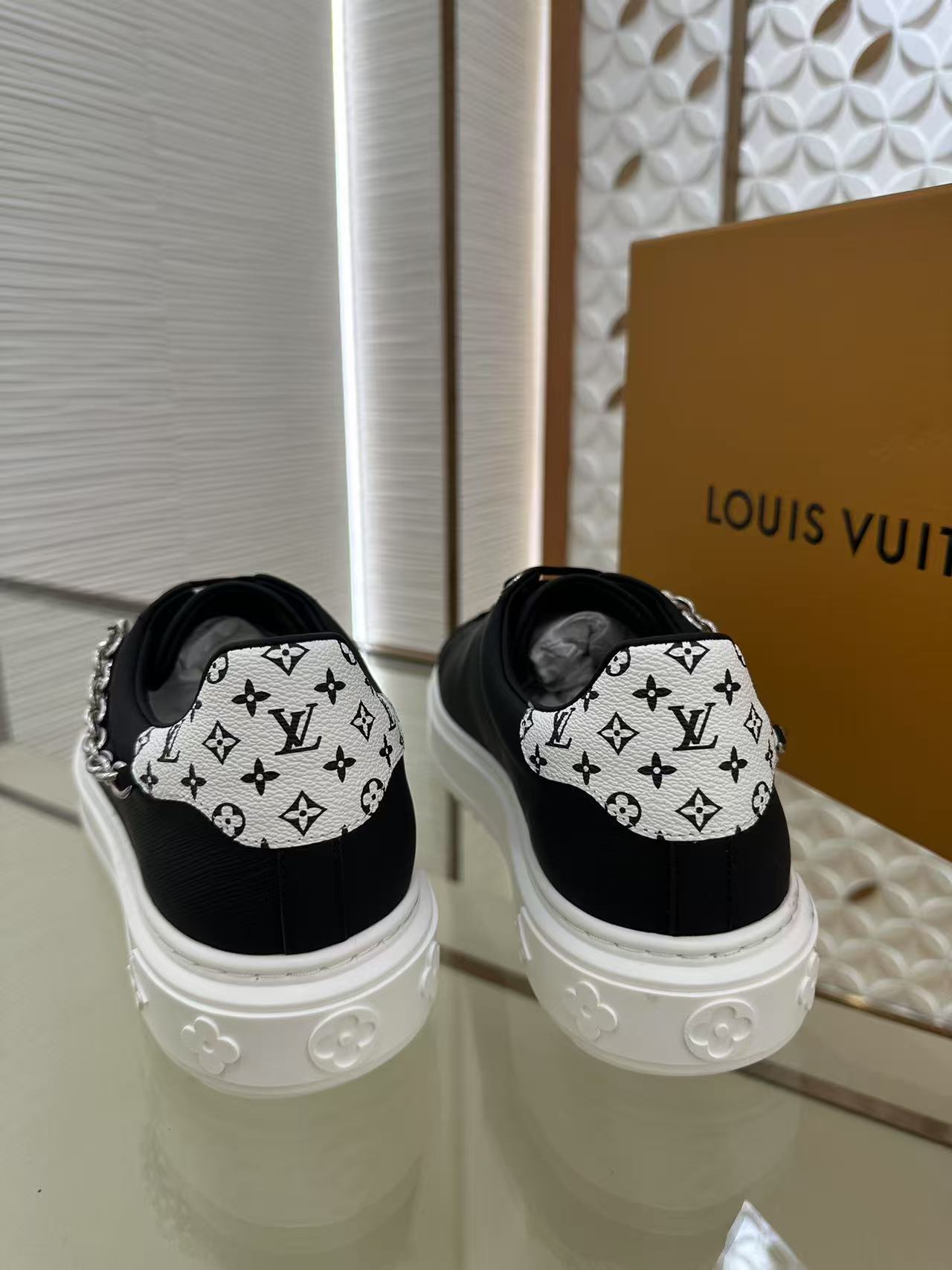 LV Time Out Sneakers Women Size 35-41 Men Size 39-45